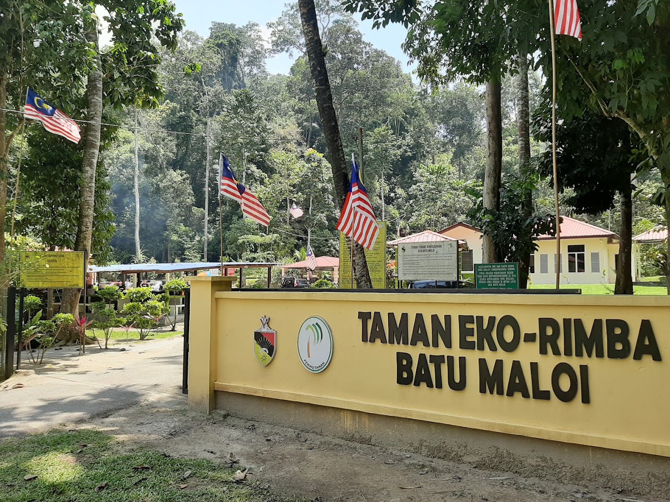 Gambar Gua Batu Maloi