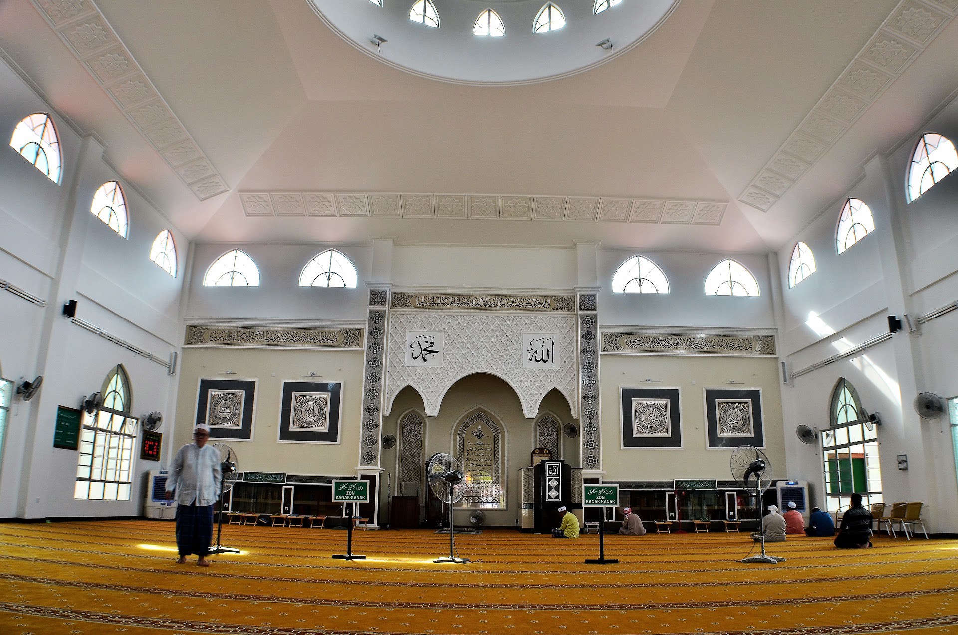 Gambar Masjid Sungai Tengi