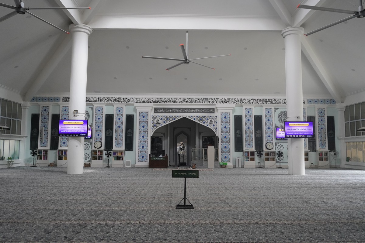 Gambar Masjid Saujana Utama