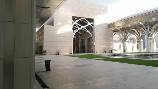 Gambar utama Tuanku Mizan Zainal Abidin Mosque