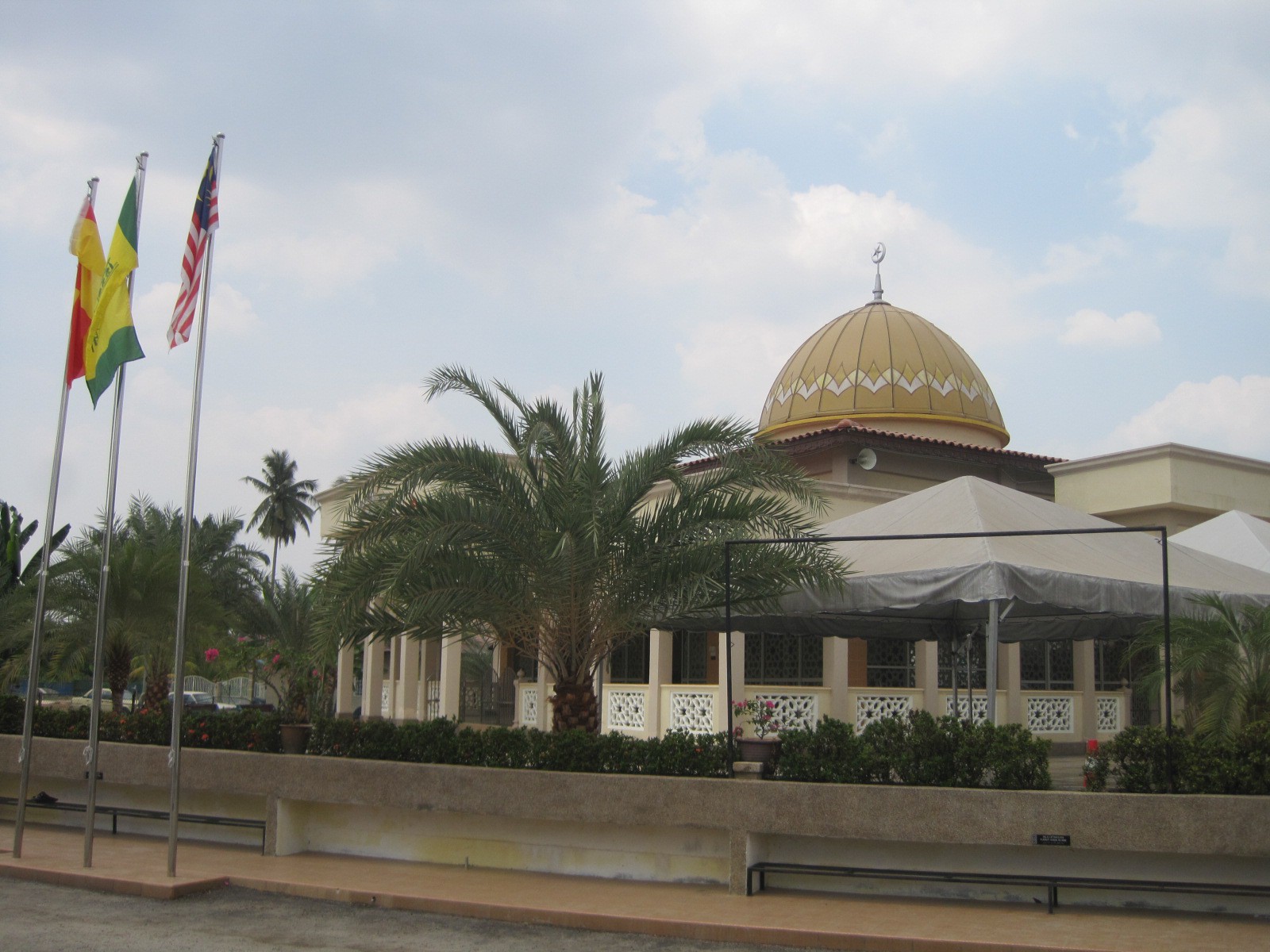 Gambar Masjid As-Syakirin Jenderam Hilir