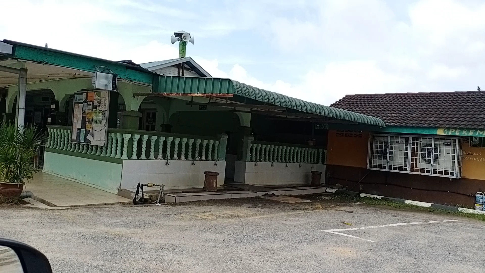 Gambar Masjid Al-Khairiah