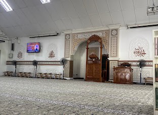 Gambar utama Surau @Medan Selera Tun Teja P9