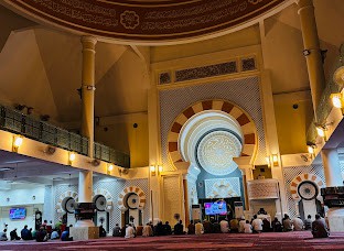 Gambar Masjid Tun Abdul Aziz (Masjid Bulat)