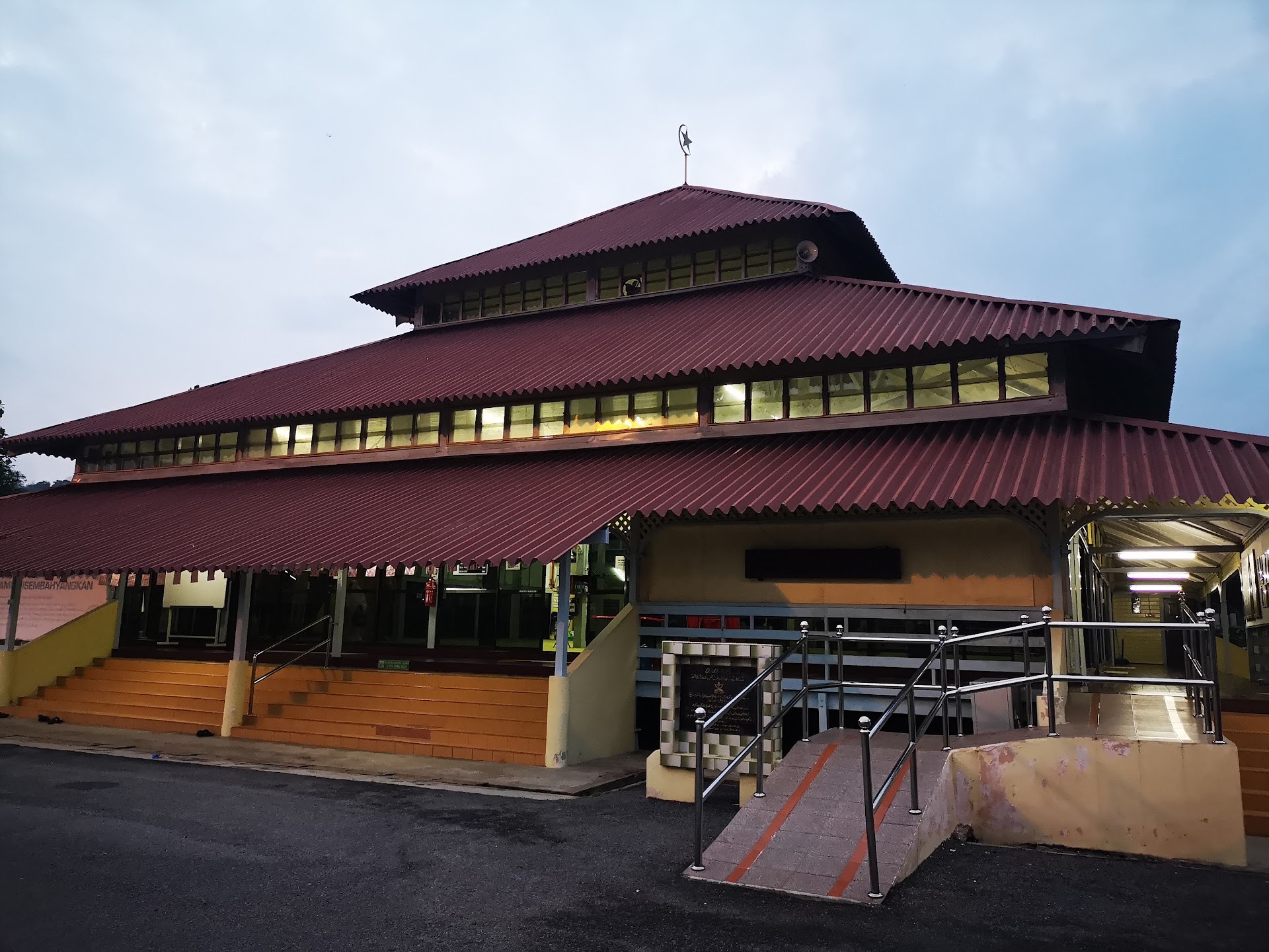 Gambar Masjid Chamang