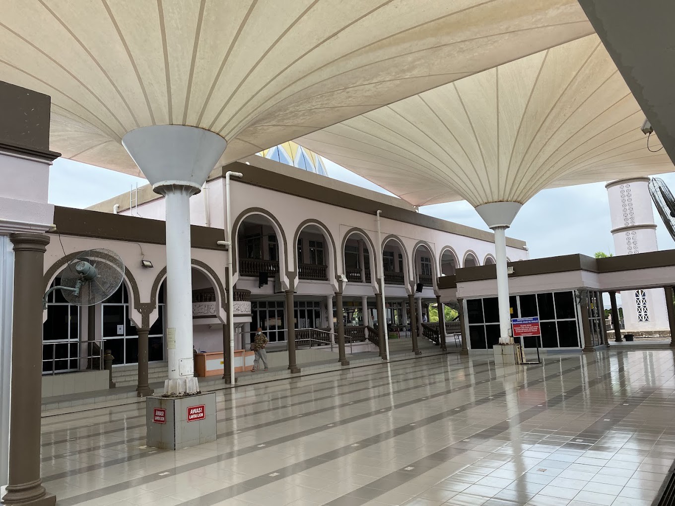 Gambar galeri Masjid Daerah Bera (Darul Fikri)