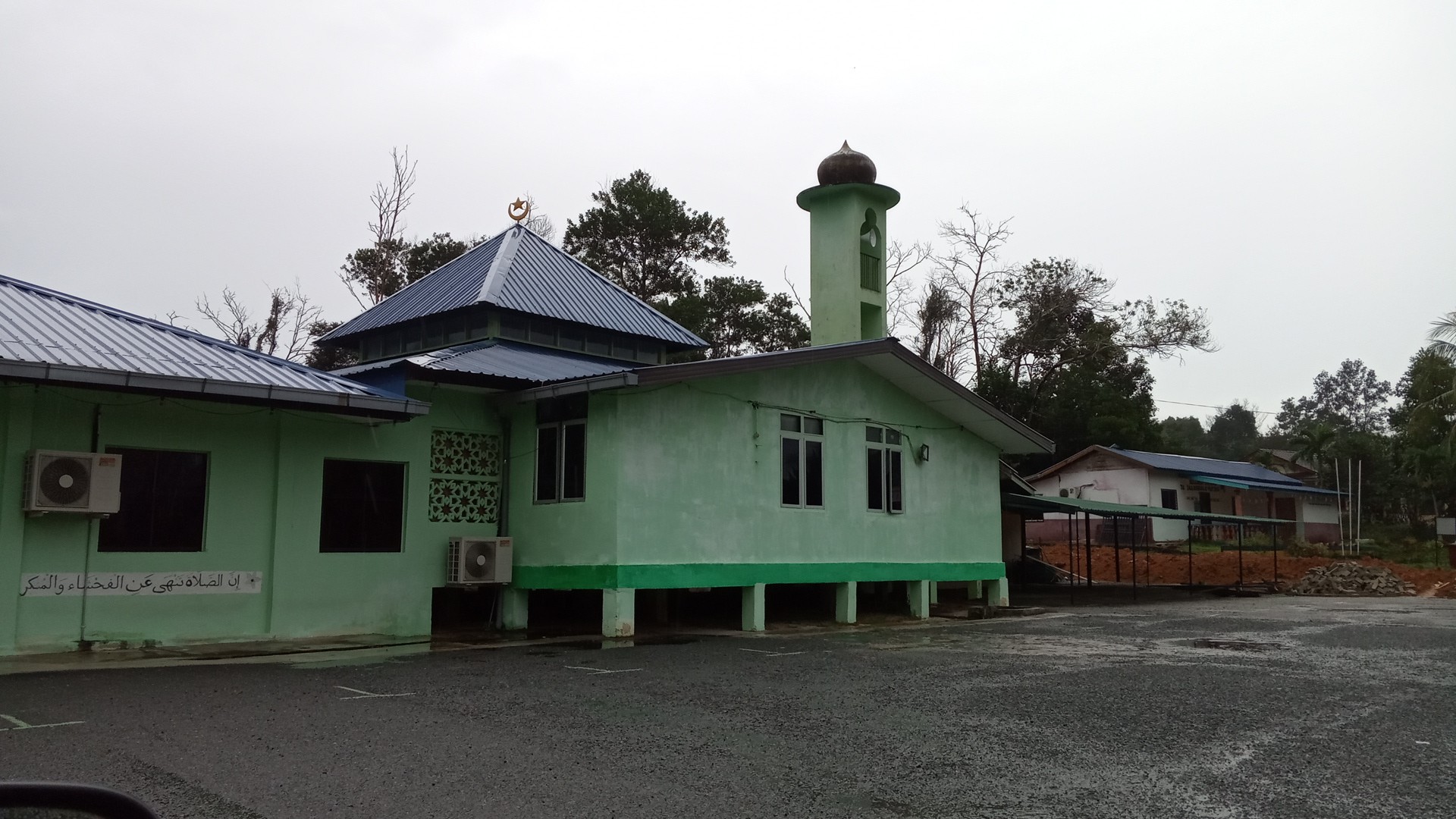 Gambar Masjid Charuk Puting