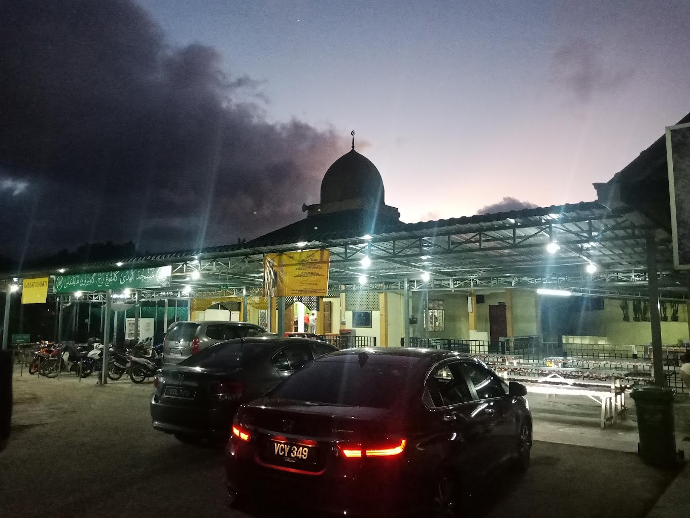 Gambar Masjid Al-Huda Kampung Raja