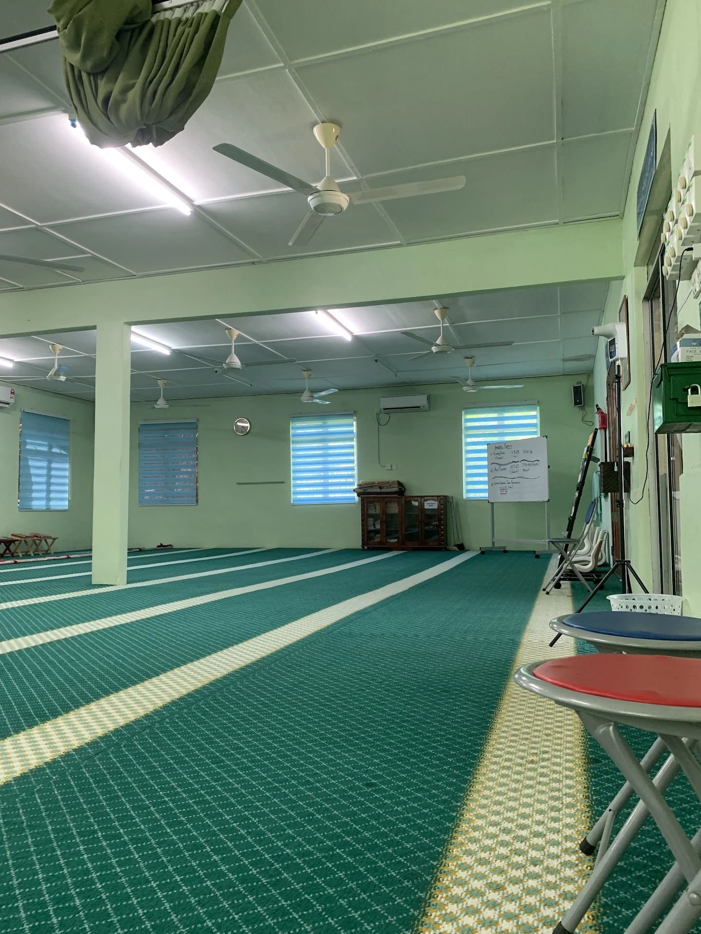 Masjid Kampung Bukit Ketupat — Gambar daripada Google Maps