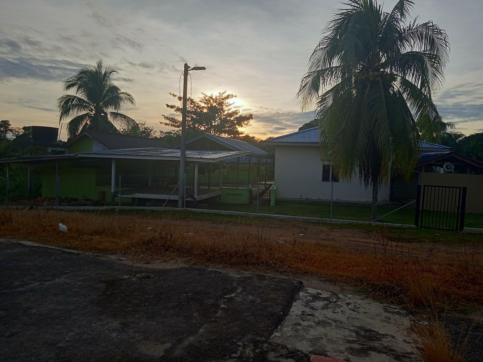 Masjid Kampung Rekoh — Pandangan luaran