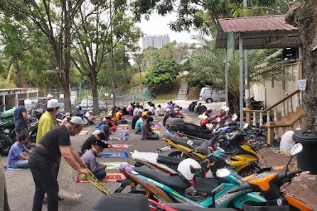 Gambar utama Masjid Al-Muttaqin