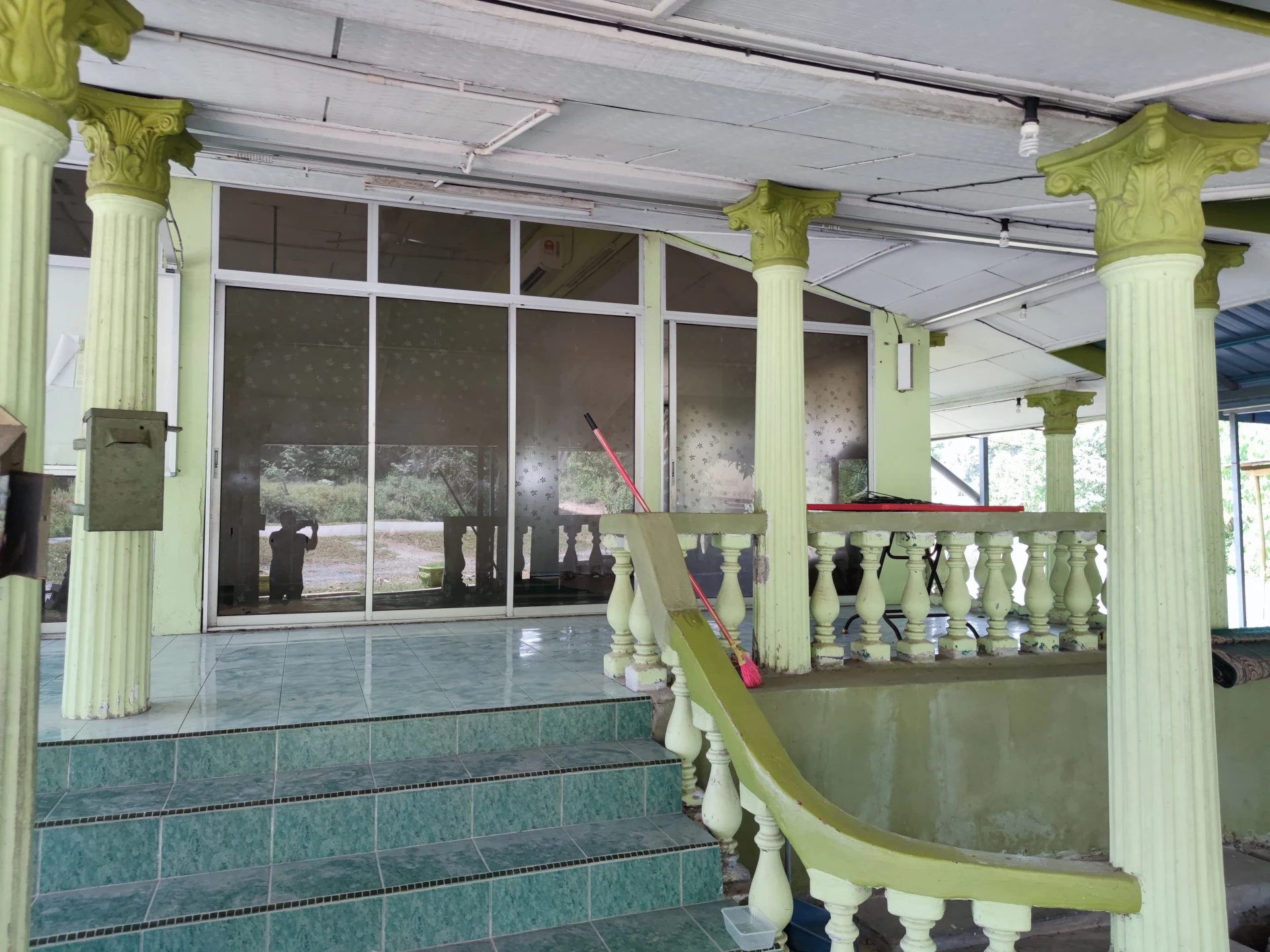 Gambar Masjid Batu 4 Jalan Maran