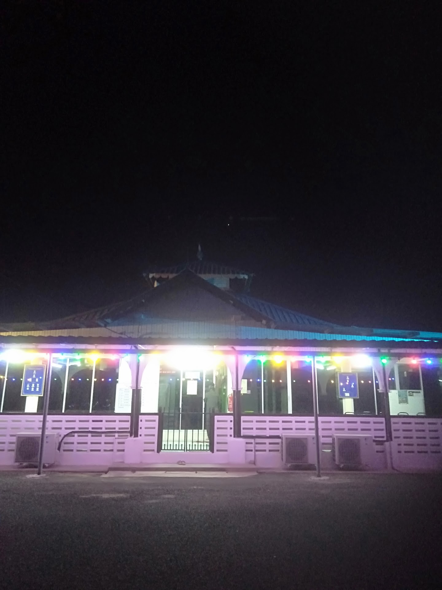 Masjid Kg. Kuala Kaung — Pandangan luaran