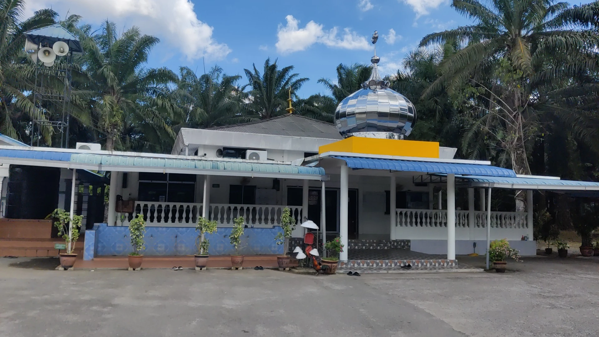 Gambar Masjid Kariah Lakai