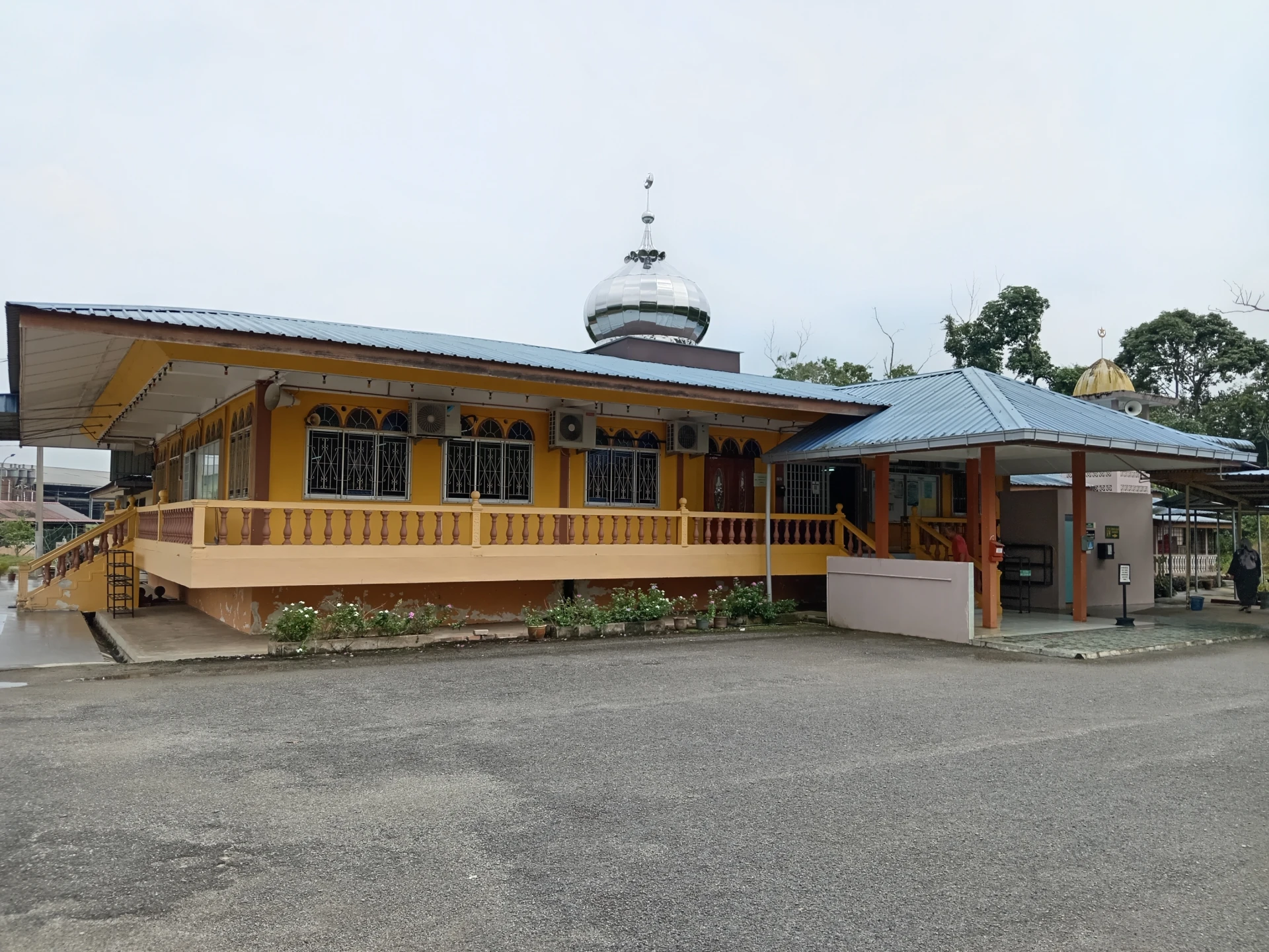 Gambar Masjid Kariah Simpang Pertang