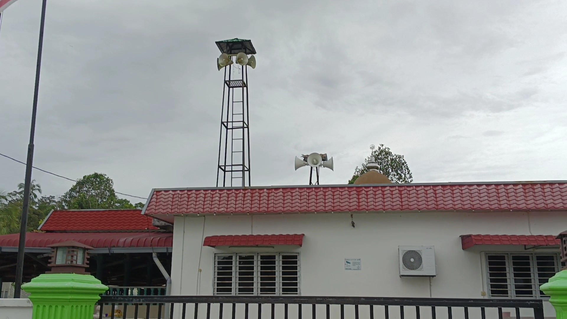 Gambar Masjid Kariah Sungai Relai