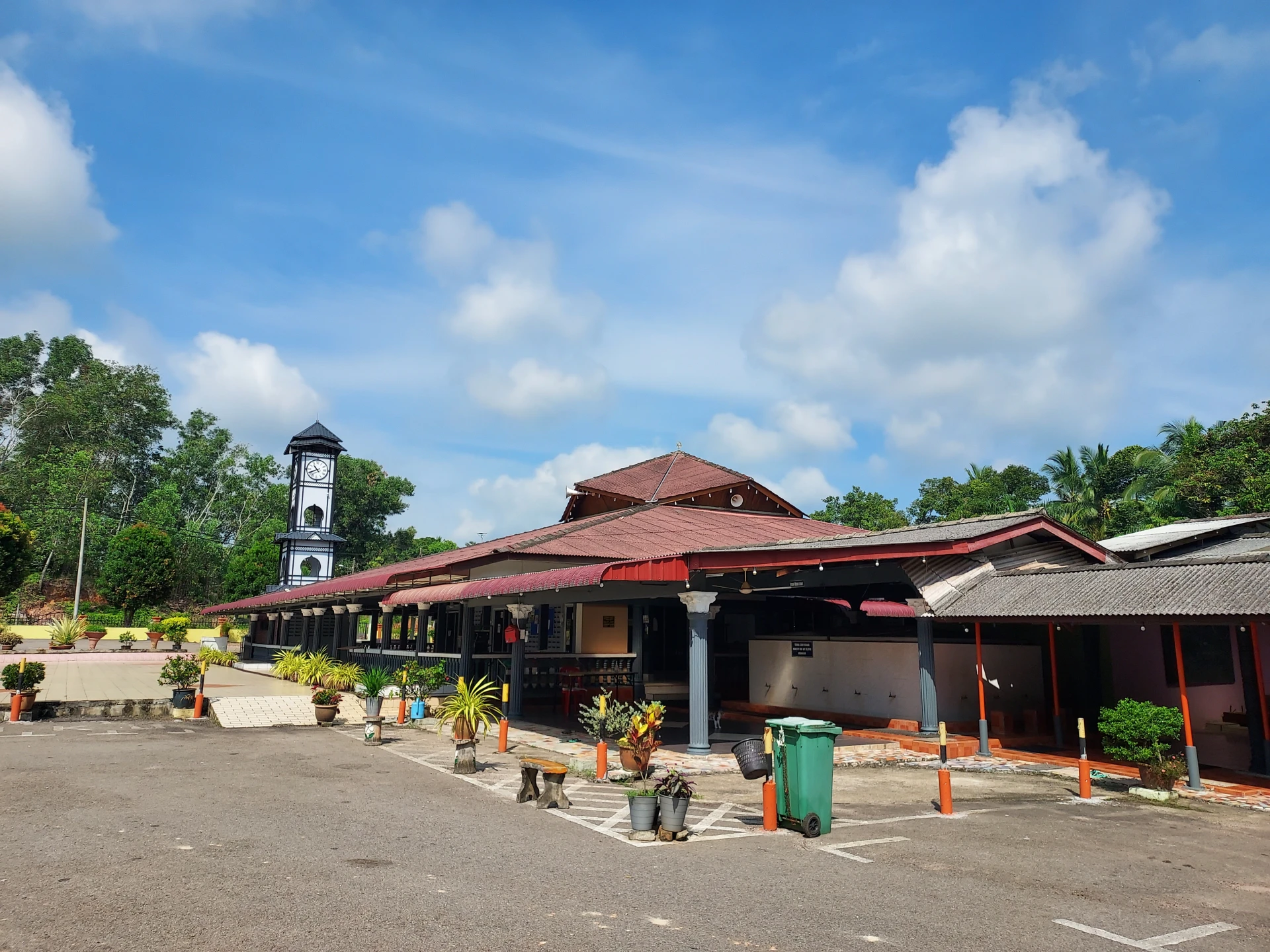 Gambar Masjid Al-Amilin Kariah FELDA Palong 7