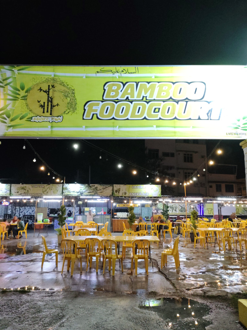 Gambar Bamboo Foodcourt
