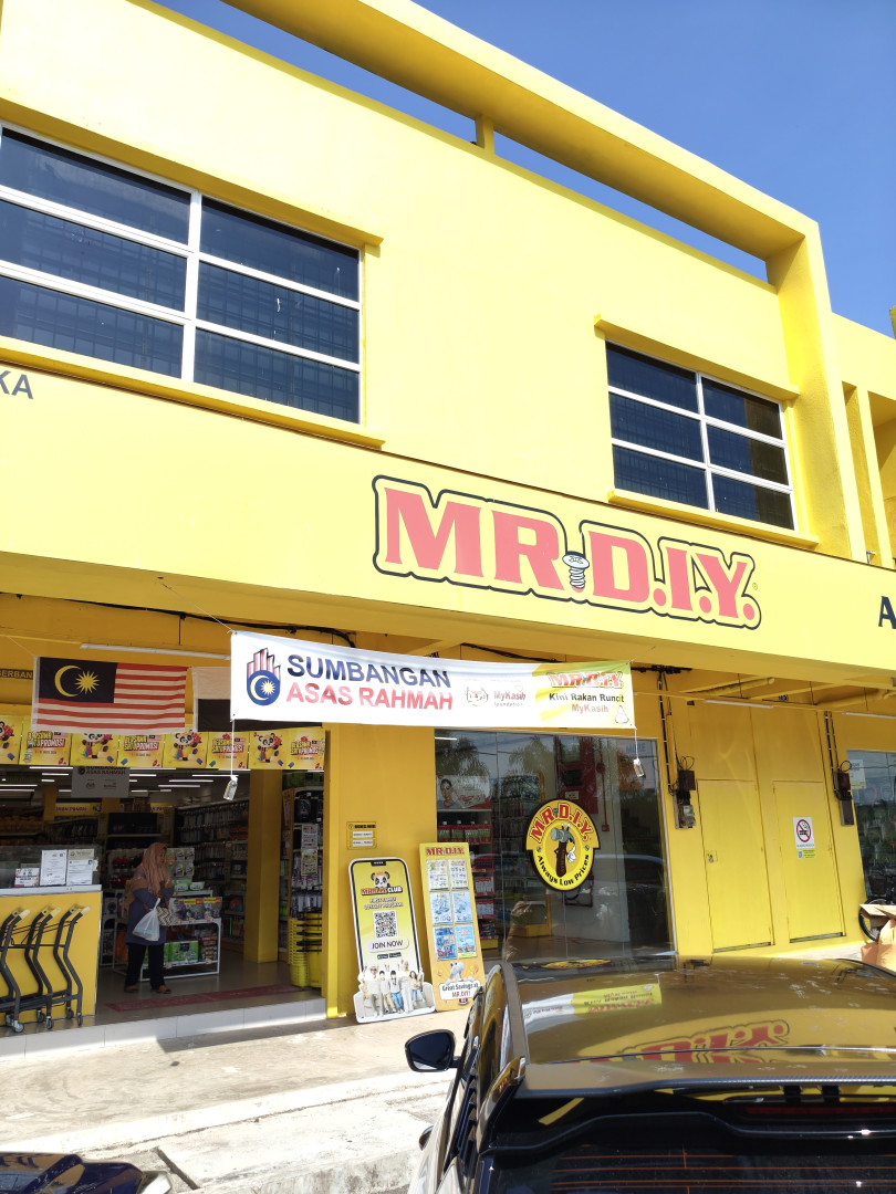 Gambar Mr D.I.Y.