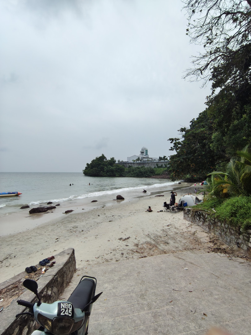 Gambar Pantai Sri Purnama