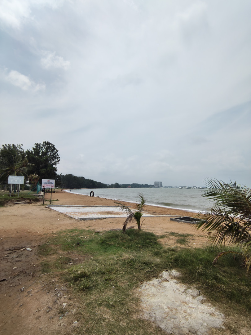 Gambar utama Pantai Cermin