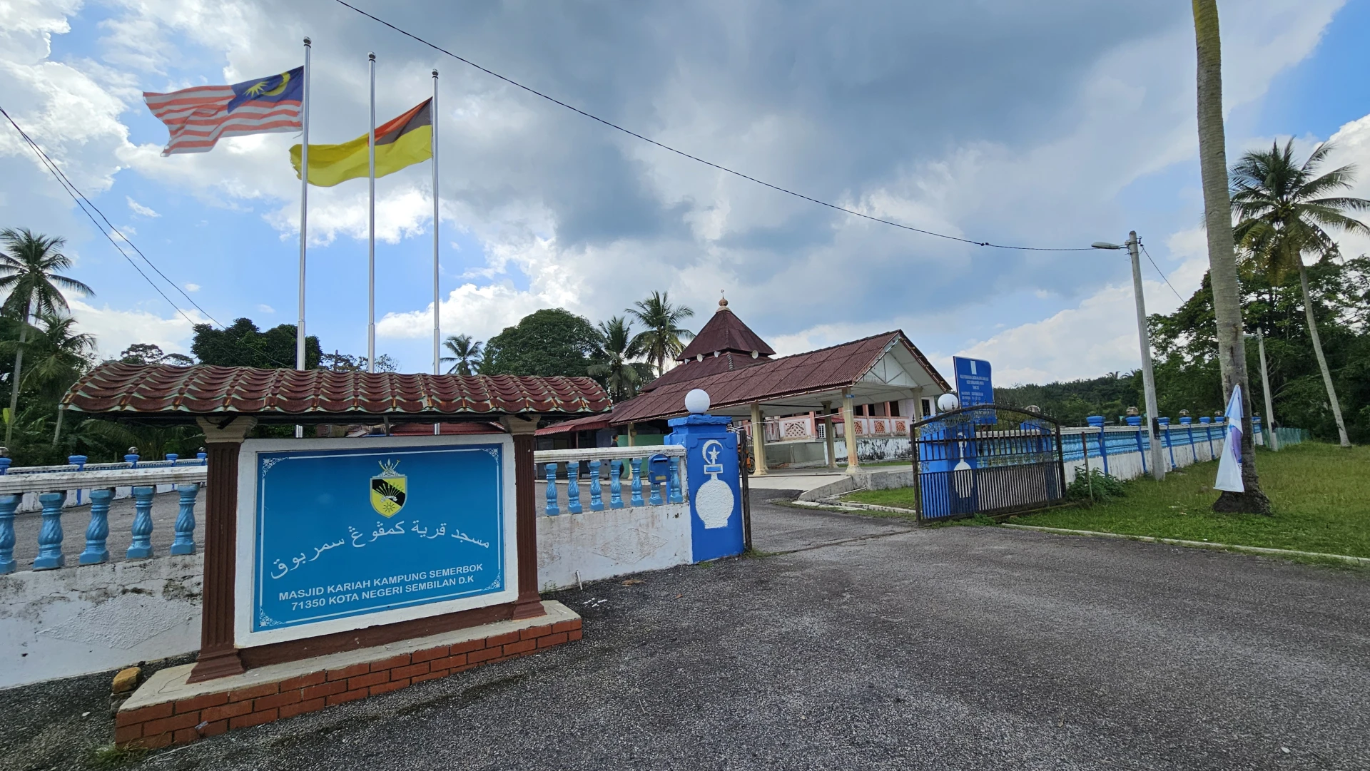 Gambar Masjid Kariah Semerbok
