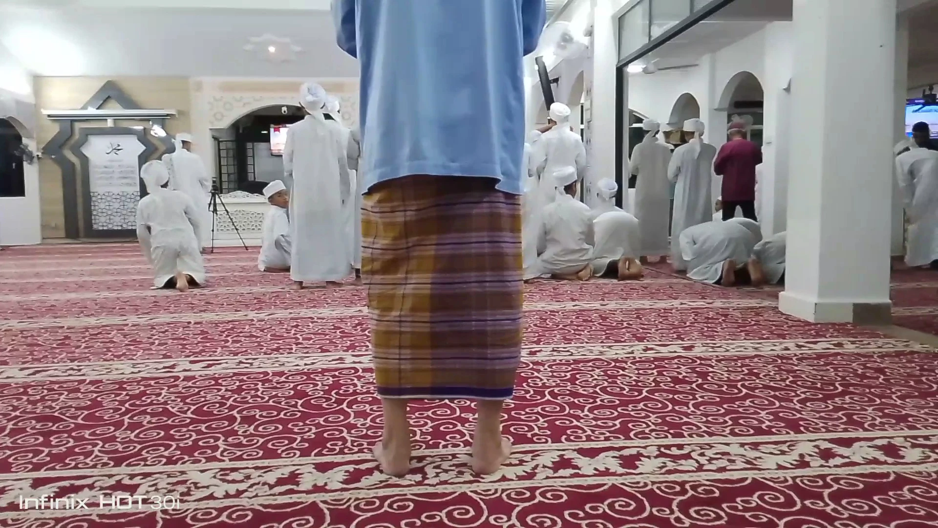 Masjid Kariah Ibnu Khaldun Taman Lavender Height — Galeri 3
