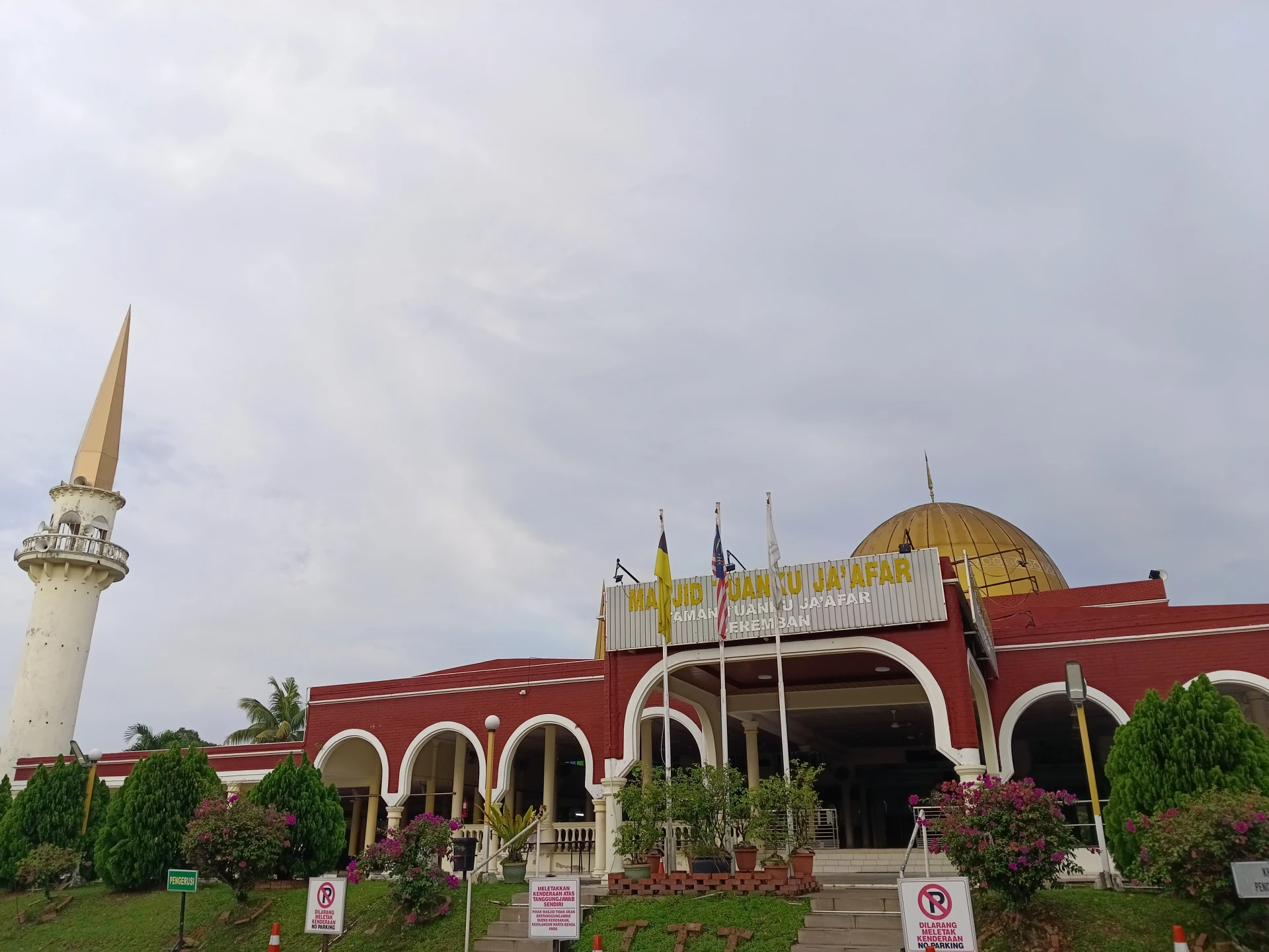 Gambar Masjid Kariah Taman Tuanku Jaafar