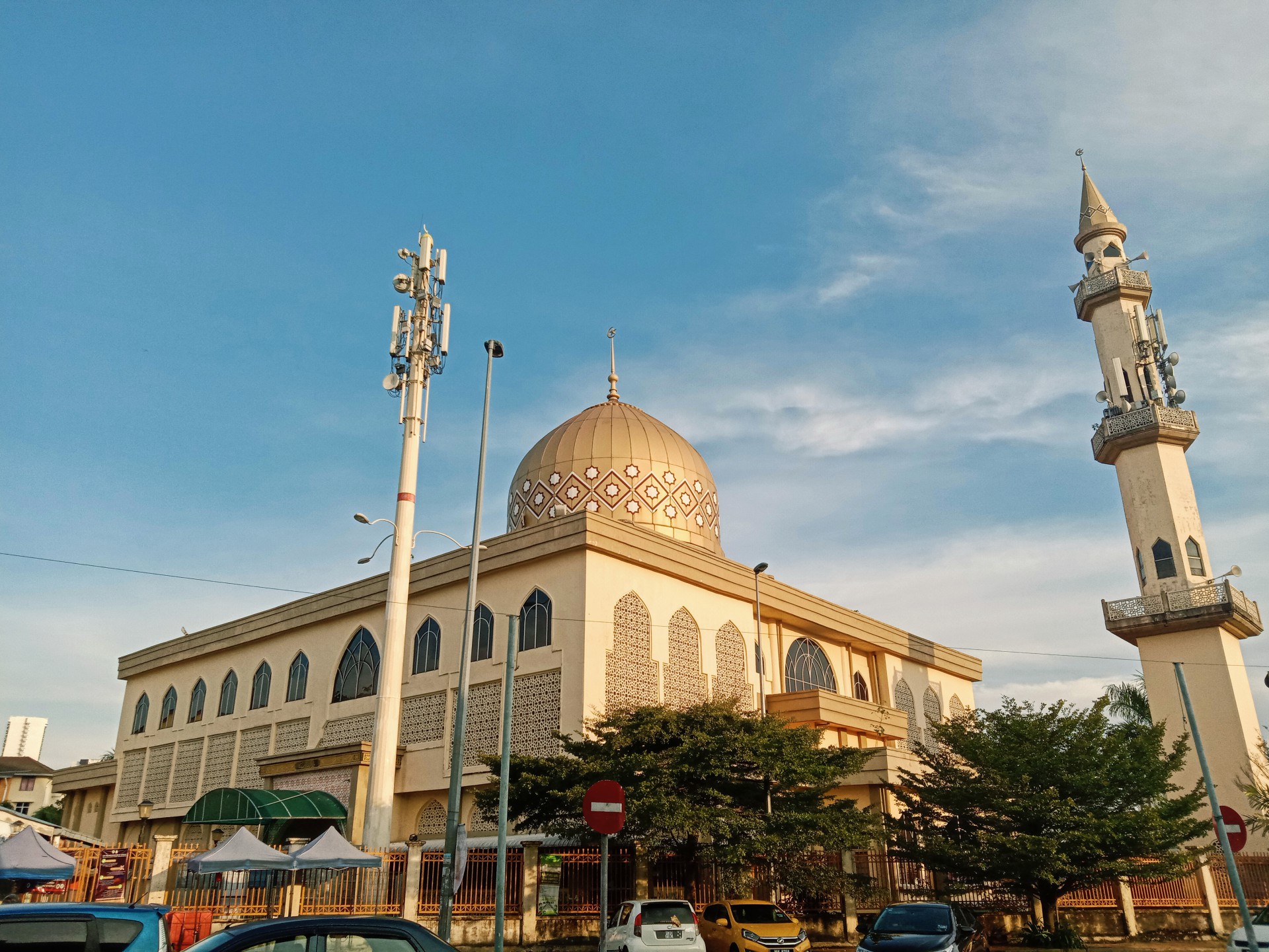 Gambar Masjid Al -Imam At-Tirmizi