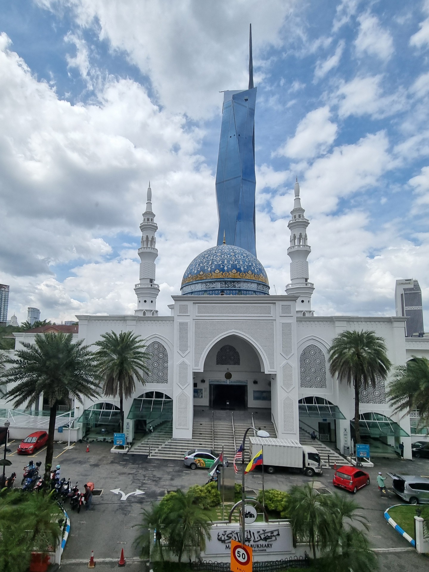 Gambar Masjid Al-Bukhary