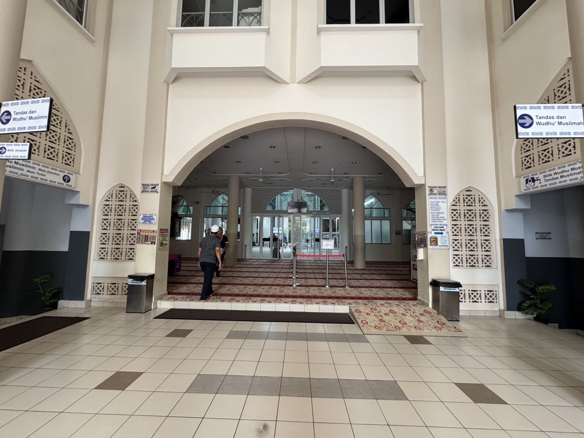 Masjid Al-Mukhlisin — Galeri 2
