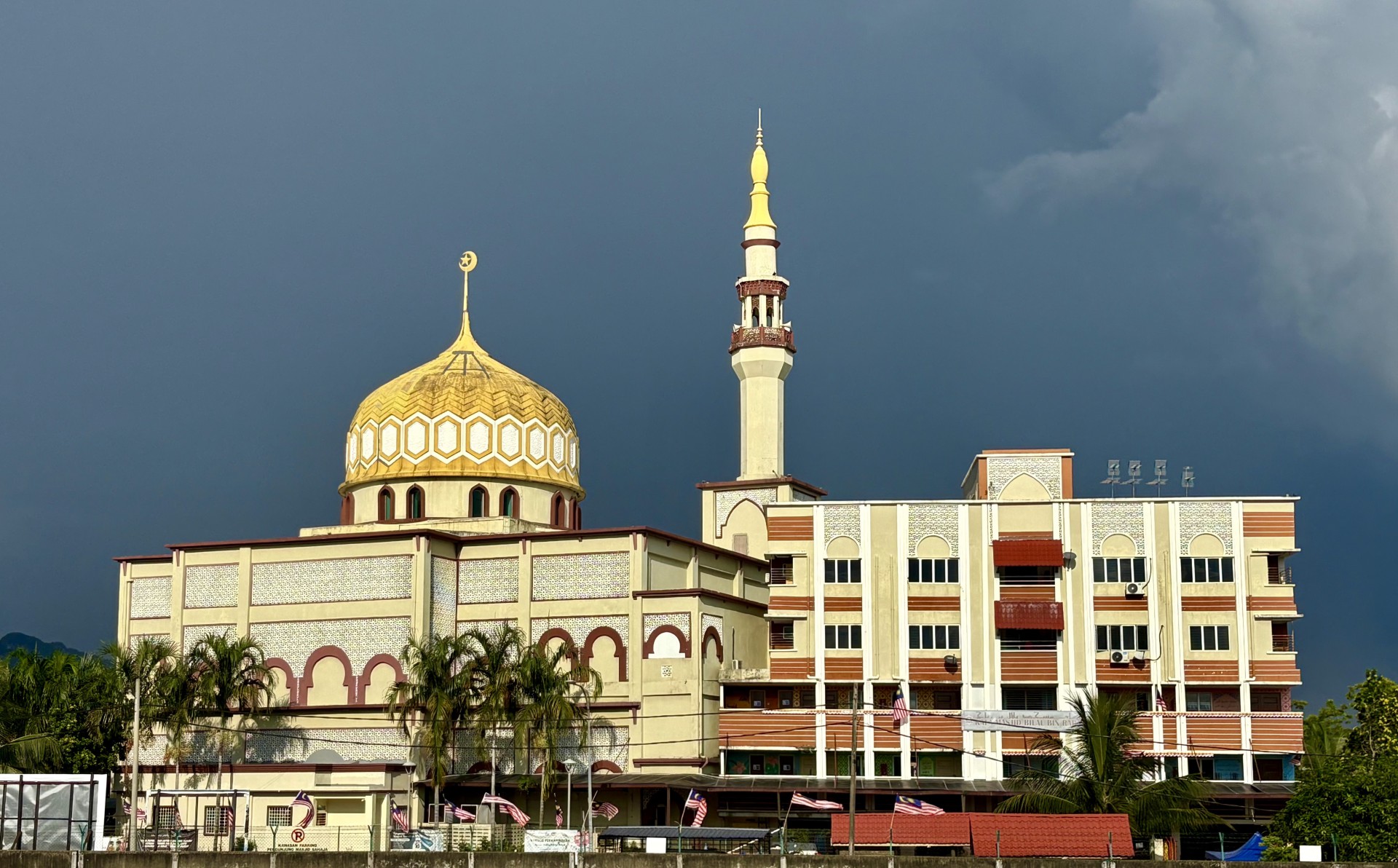 Gambar Masjid Bilal bin Rabah