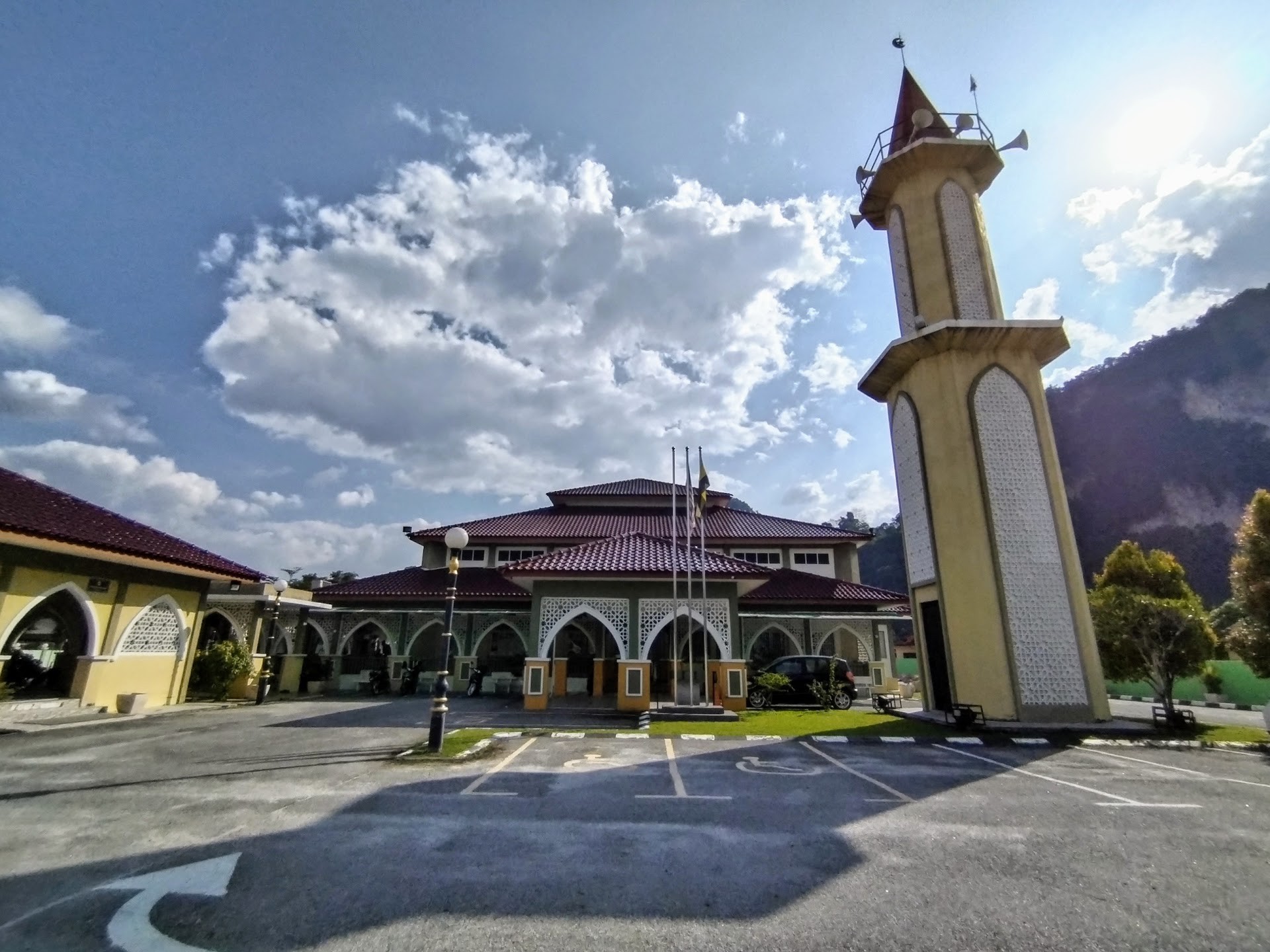 Gambar Masjid Saidina Umar Ibnu Al Khattab