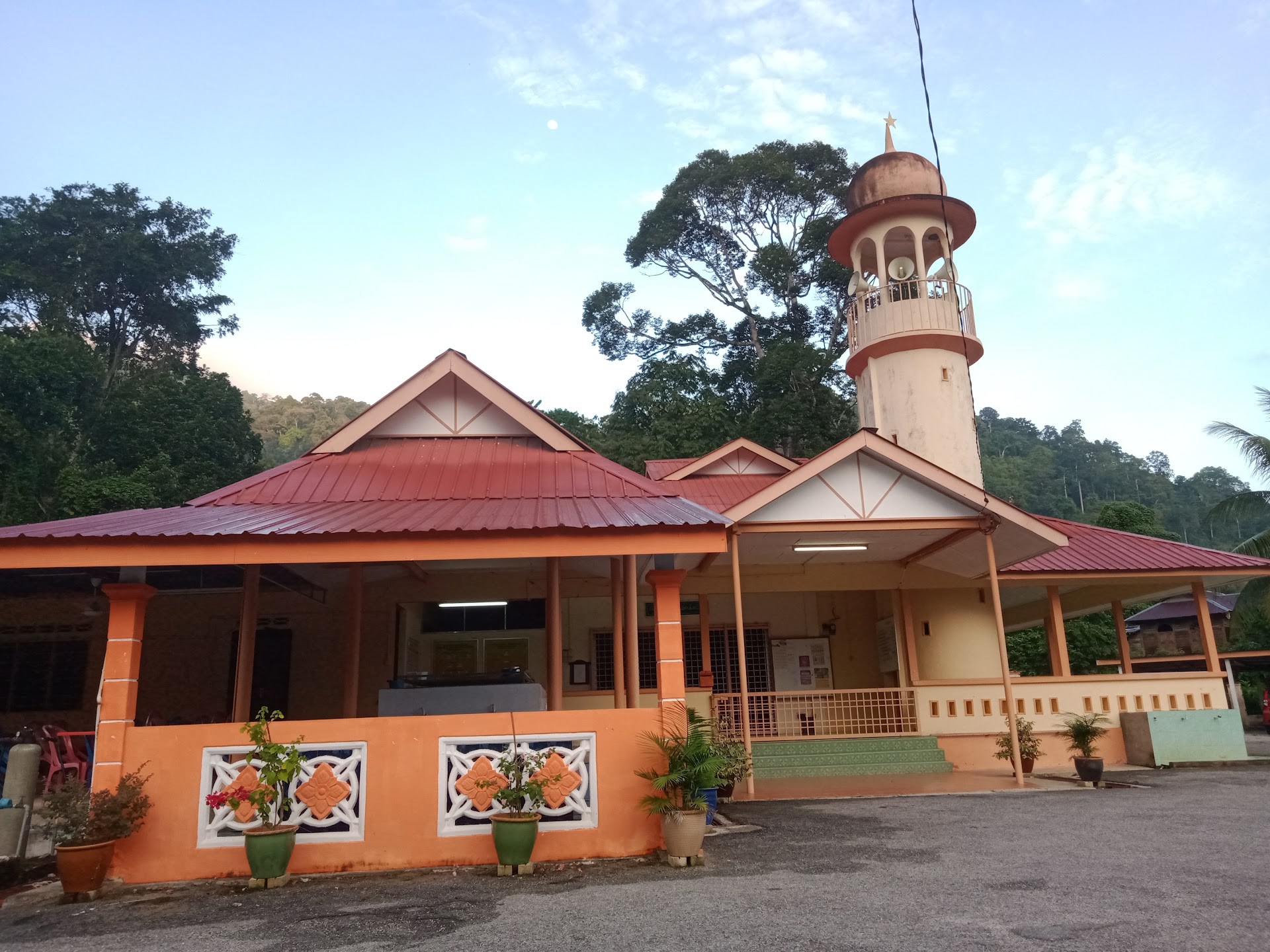Gambar Masjid Al Ahmadiah