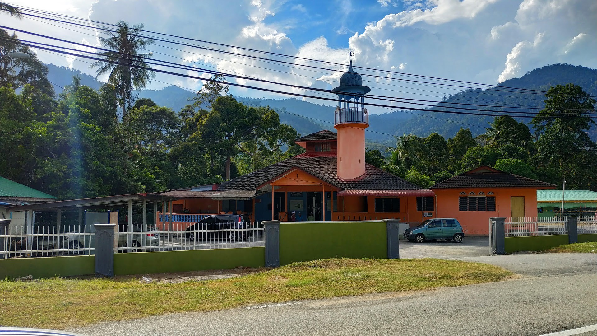 Gambar Masjid Al Khairiah