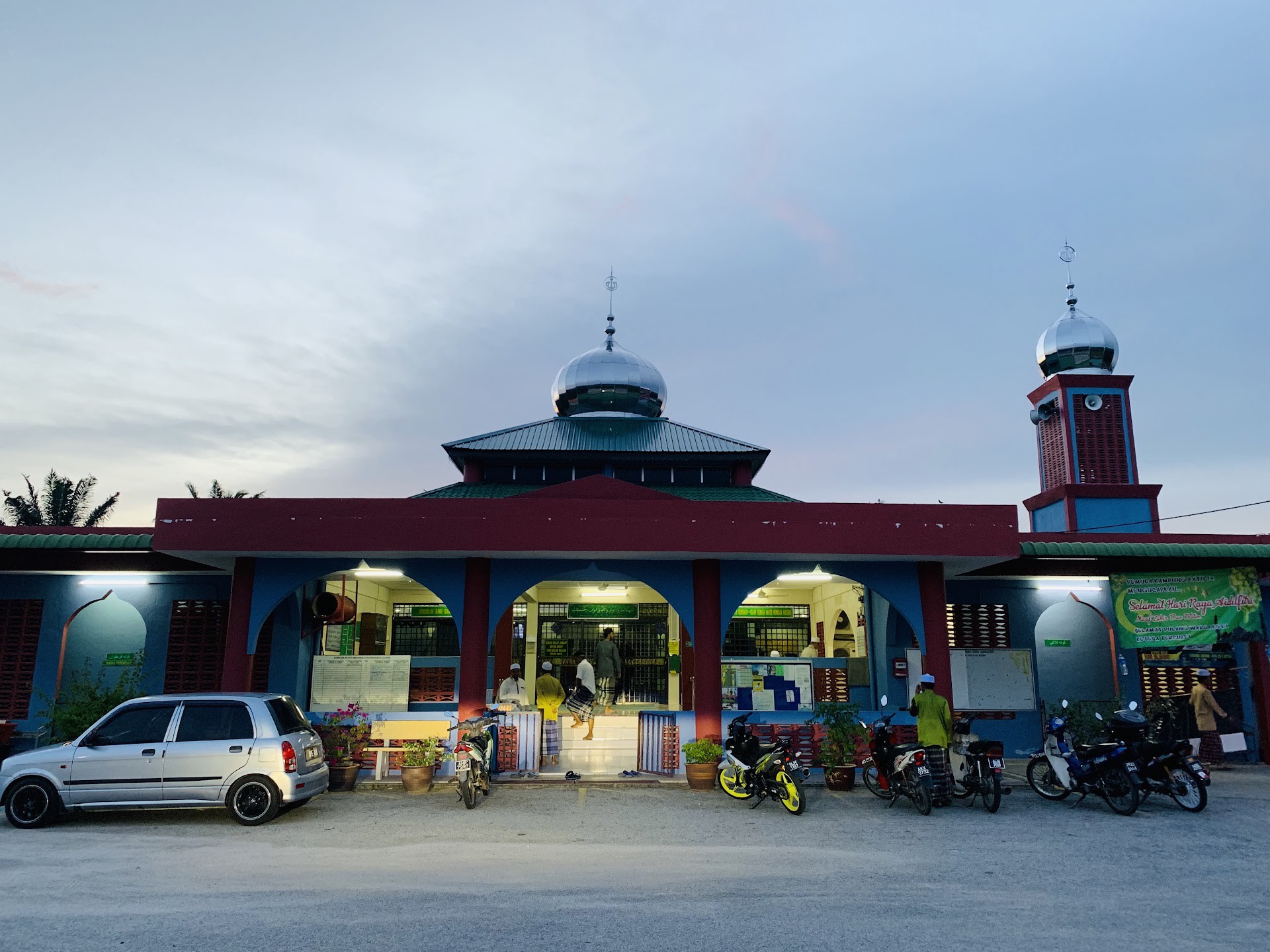 Gambar Masjid Al-Khairiah