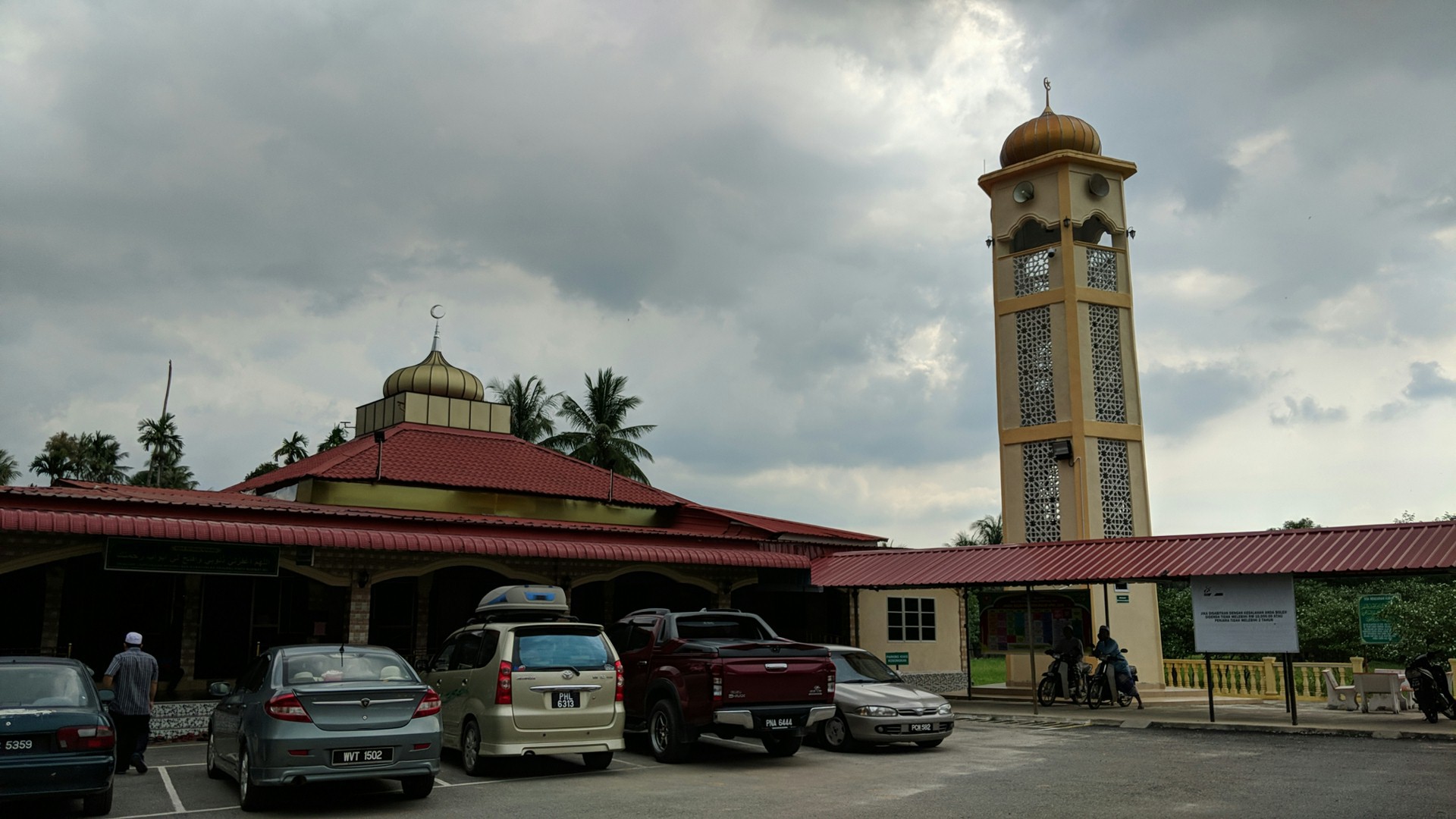 Gambar Masjid Al Huda Kampung Hangus