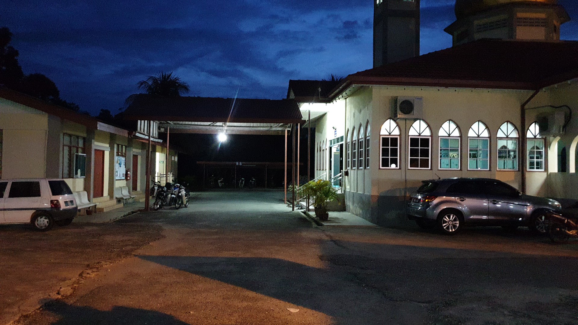 Gambar Masjid As-Syakirin Kampung Charok Kelian