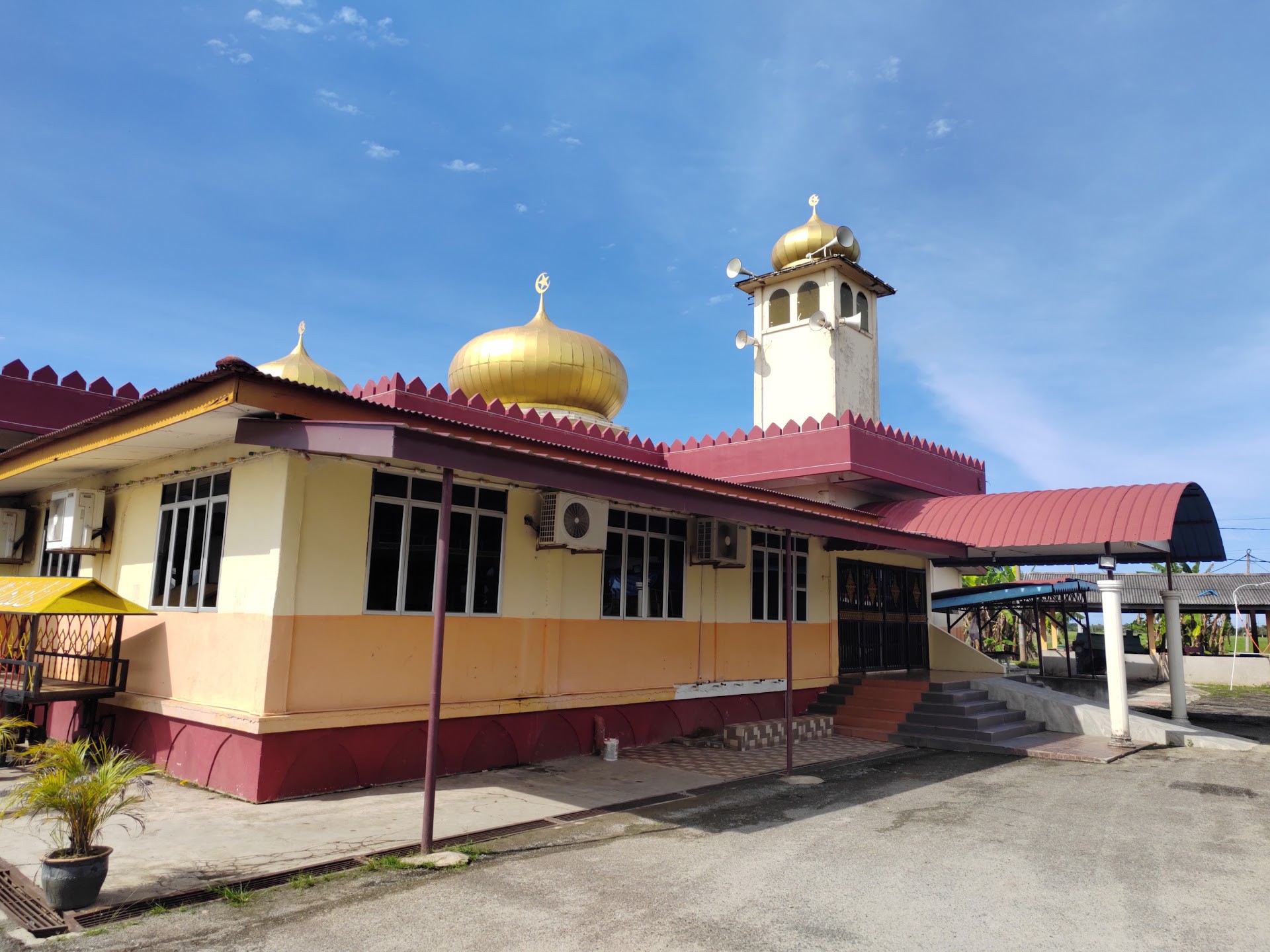Gambar Masjid Seberang Kota ( Al-Ma'Ruf)