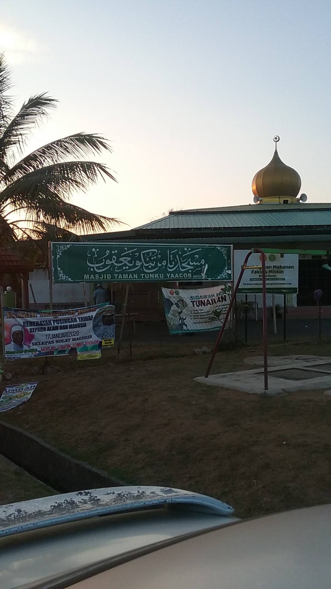 Gambar Masjid Taman Tunku Yaakob