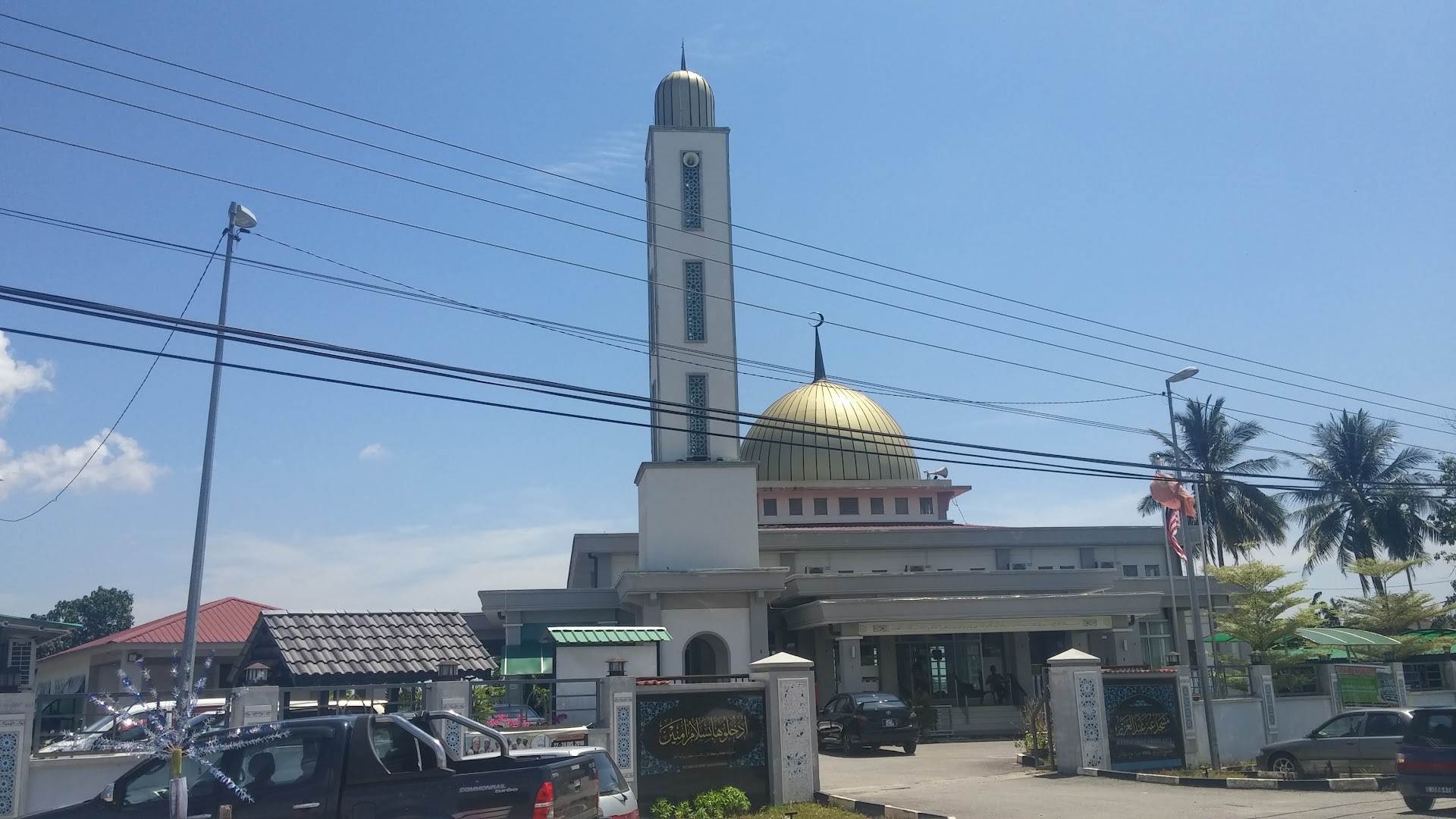 Gambar Masjid Umar Abdul Aziz Telaga Batu
