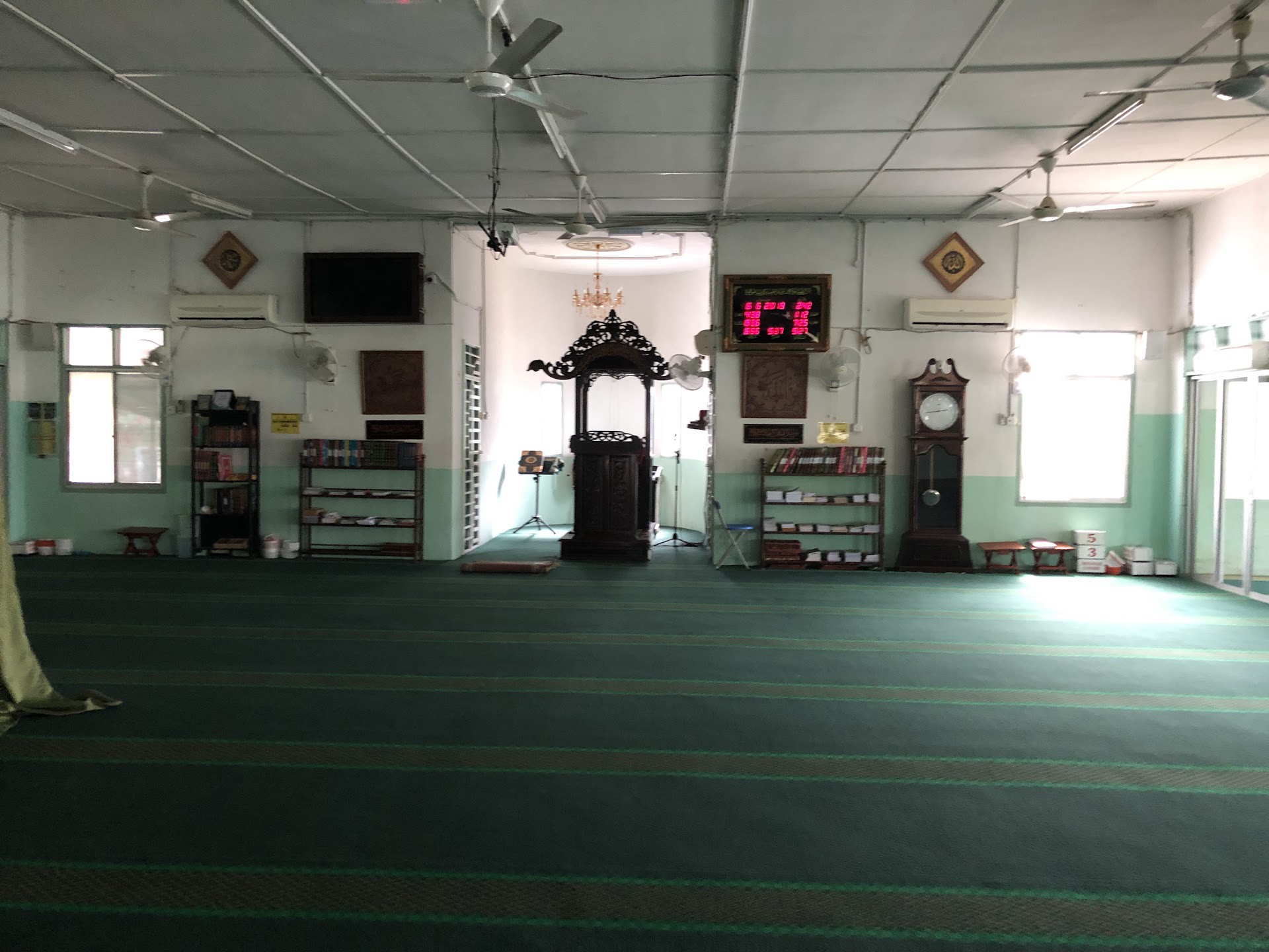 Gambar Masjid Mukim Semut Api