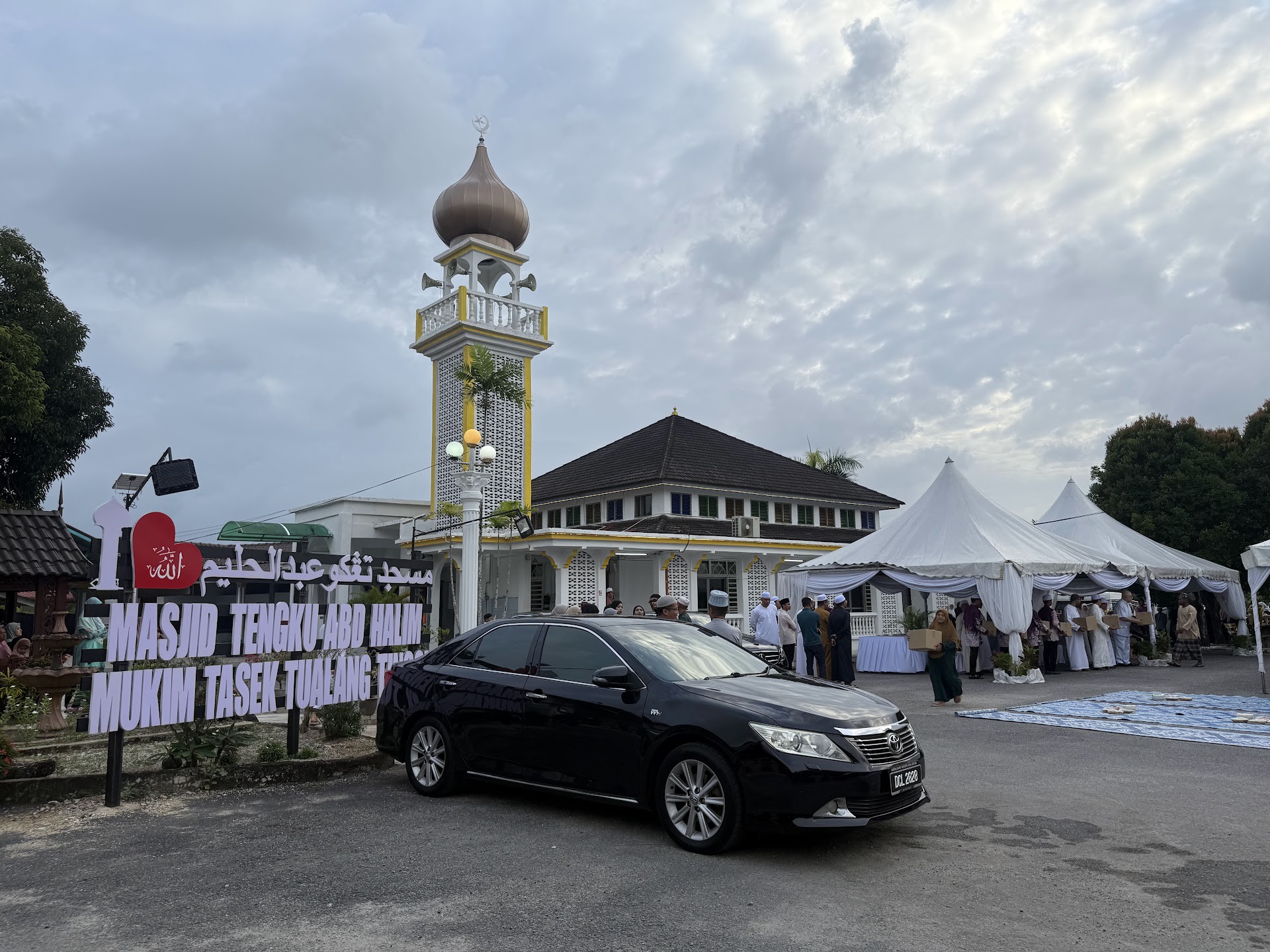 Gambar Masjid Mukim Tasek Pauh