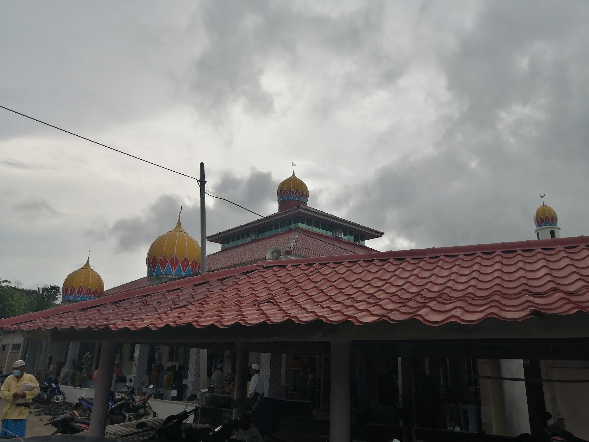 Gambar Masjid Mukim Bukit Abal