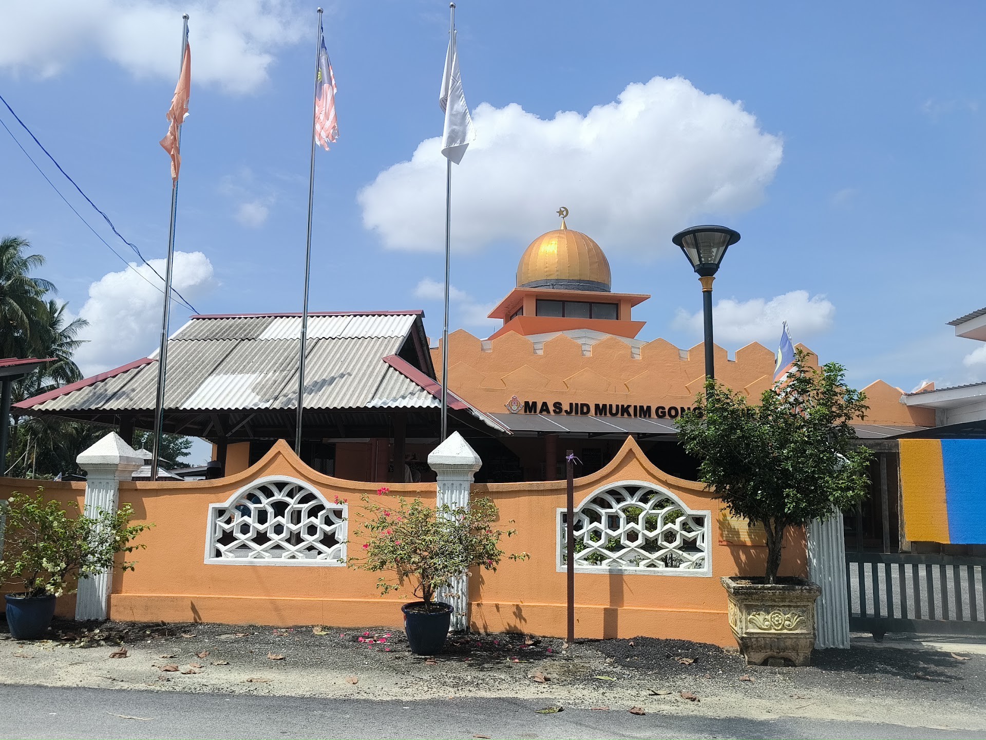 Gambar Masjid Mukim Gong Mesira