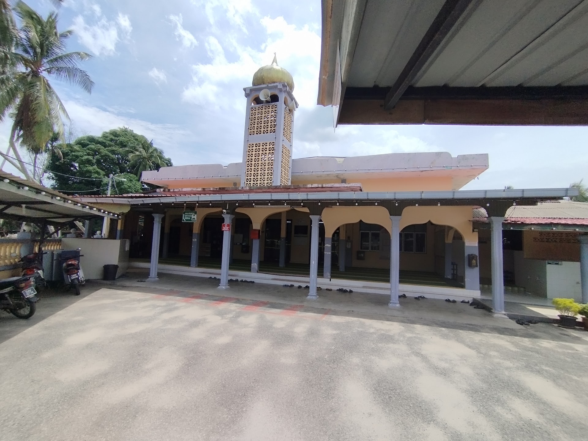 Gambar Masjid Mukim Kemasin