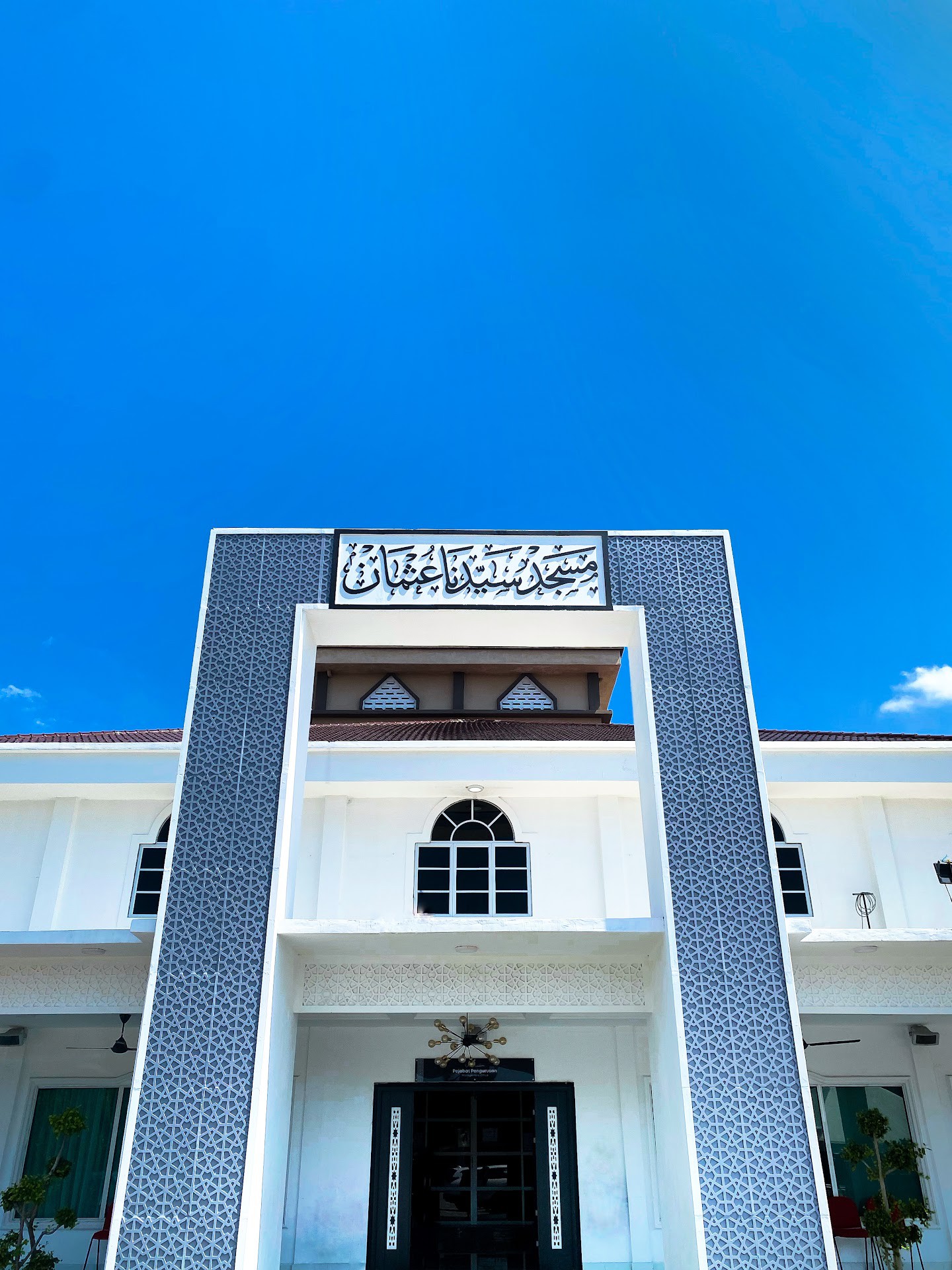 Gambar Masjid Mukim Tepi Sungai