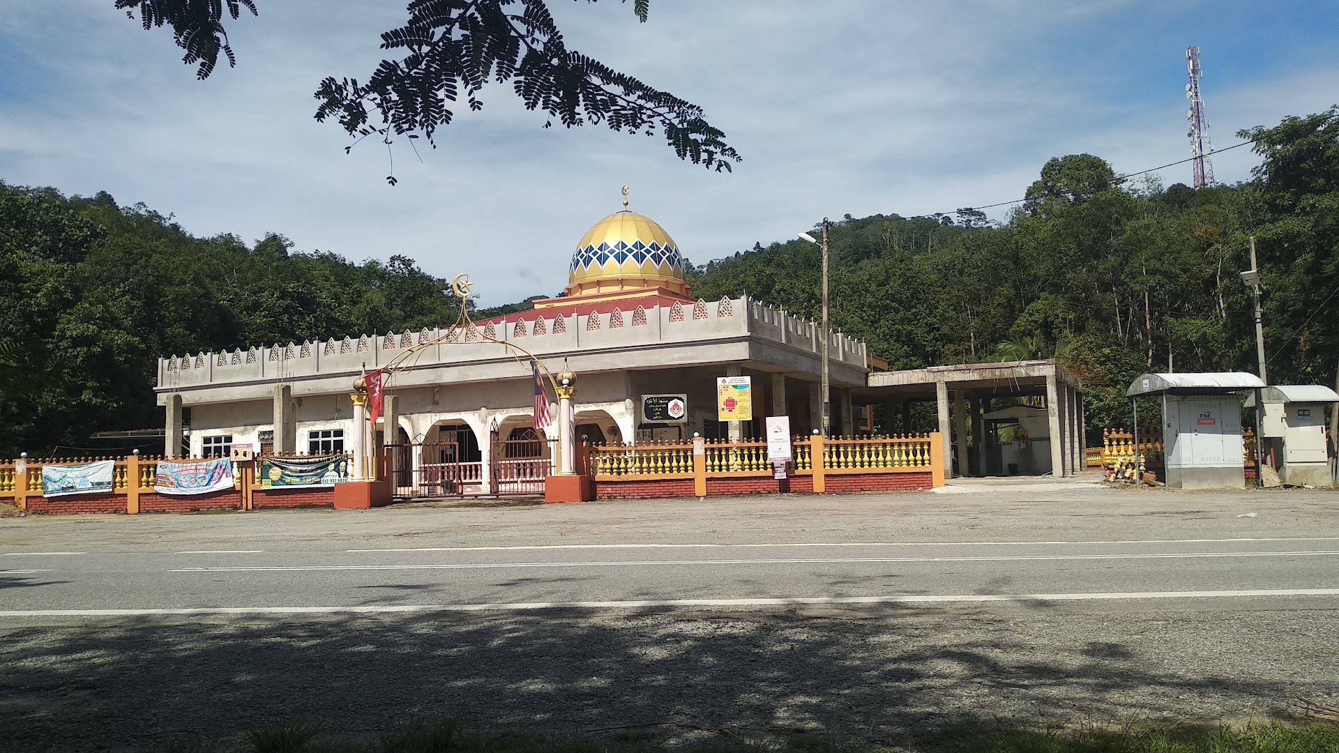 Gambar Masjid Mukim Lubuk Bongor