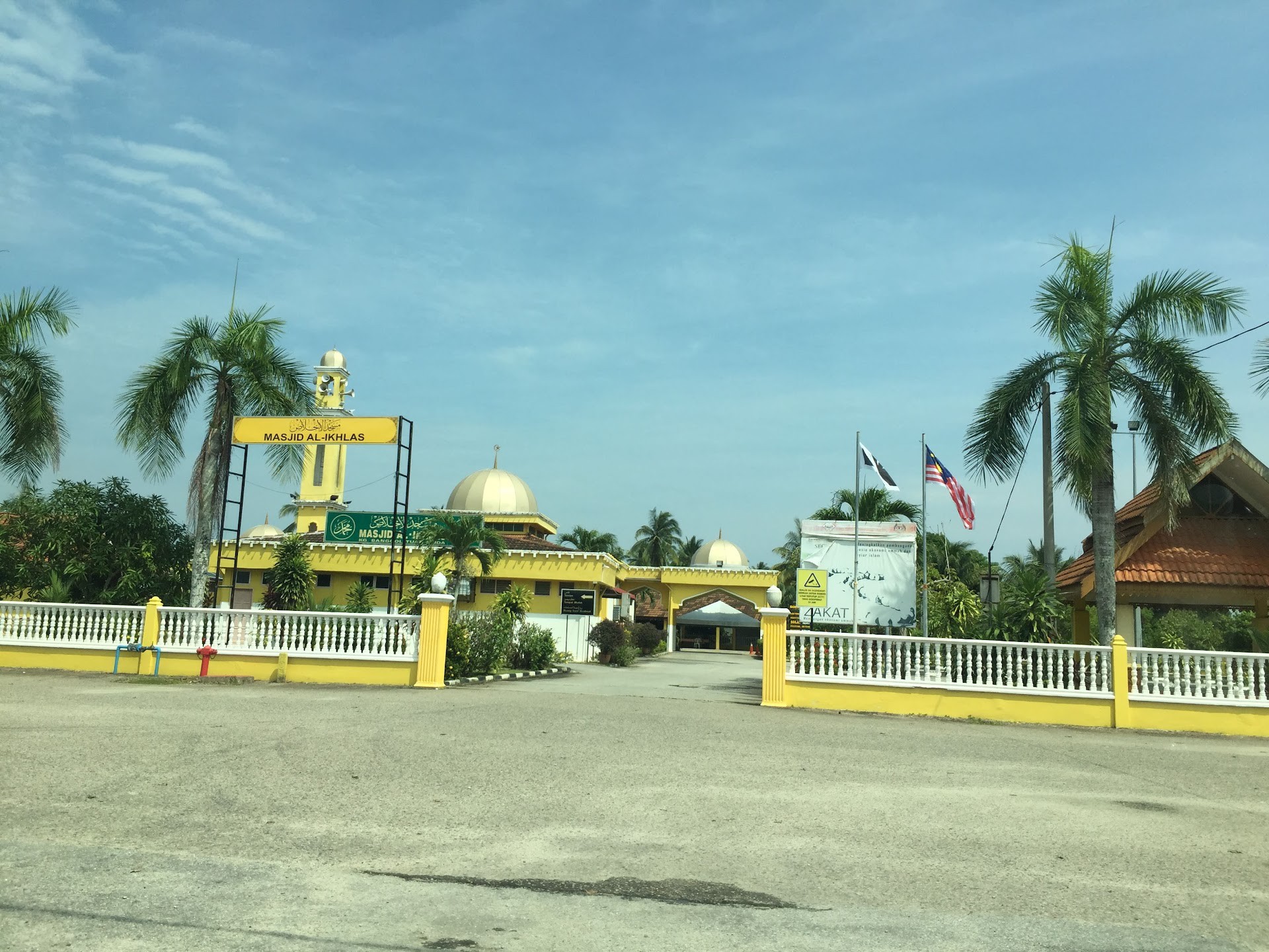 Gambar Masjid Al-Ikhlas, Banggol Tuan Muda
