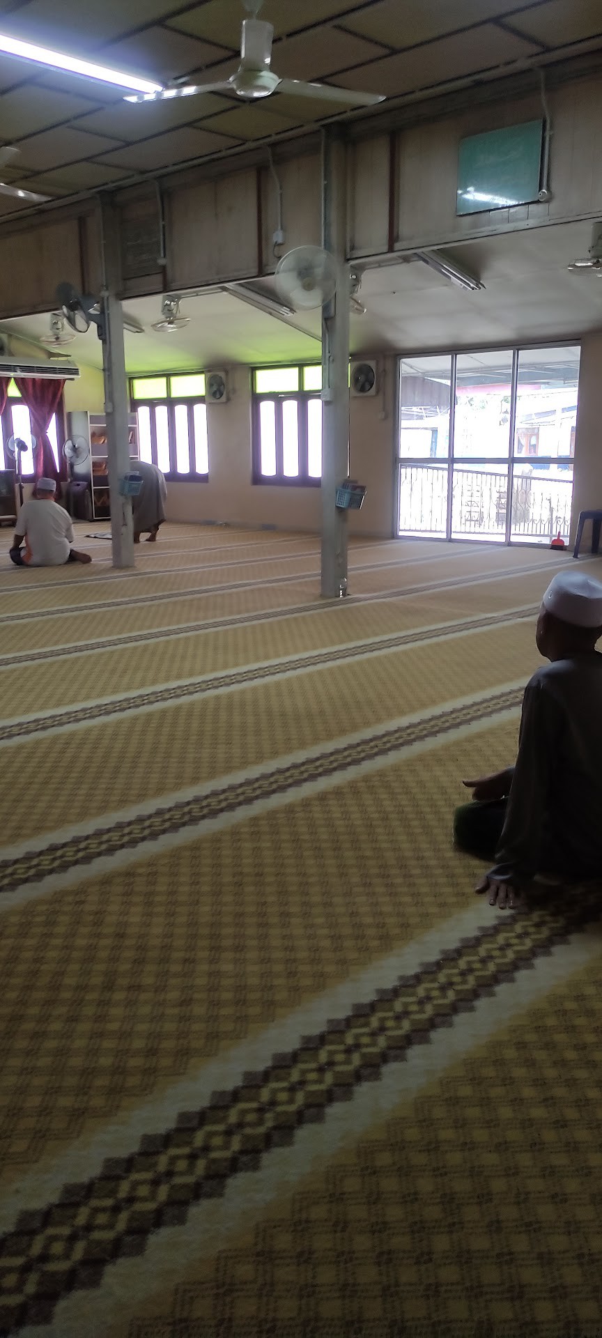 Gambar Masjid Kg. Kesom Alur Rekang